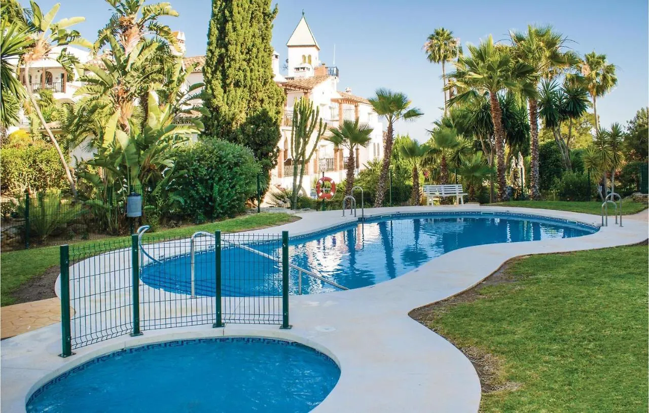 Stunning Apartment In Mijas With Kitchen 0*,
